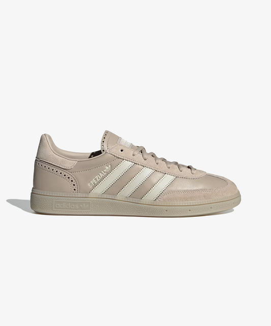 ADIDAS ORIGINALS | HANDBALL SPEZIAL { WONDER BEIGE/ALUMINA/WONDER BEIGE