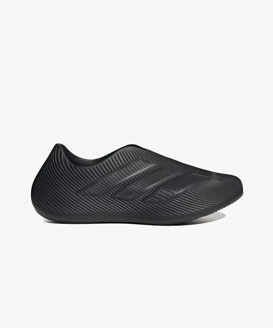 ADIDAS |PURECHILL { CORE BLACK/CARBON