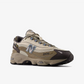 New Balance | 1000 { BEIGE/BROWN