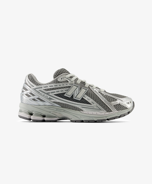 New Balance | 1906 { HARBOR GREY/SILVER METALIC-CONCRETE EH