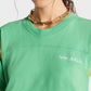 SPORTY & RICH | SERIF LOGO FOOTBALL TEE { VERDE/WHITE