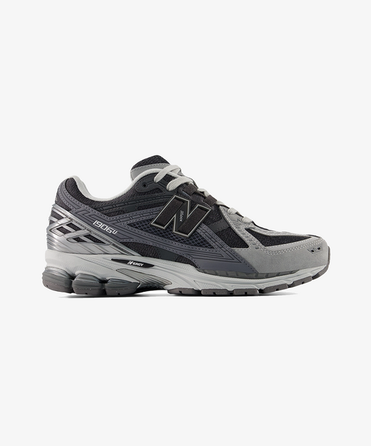 New Balance | 1906 { GREY/BLACK