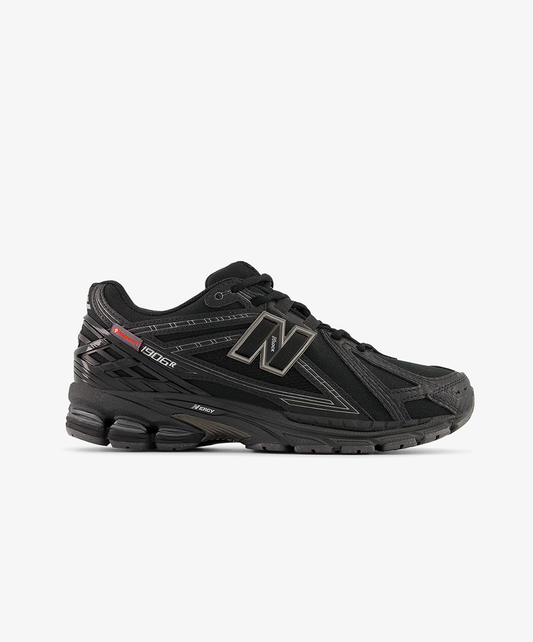 New Balance | 1906R { BLACK
