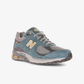 New Balance | 2002 { SALT WATER/WHITE PEACH