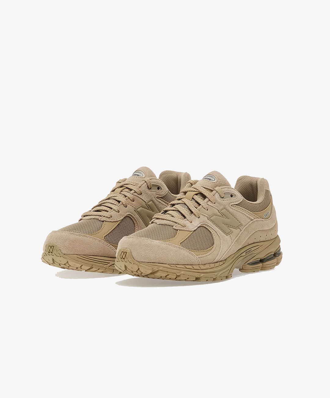 New Balance | 2002R { STONEWARE WITH SILVER METALLIC – Superkicks