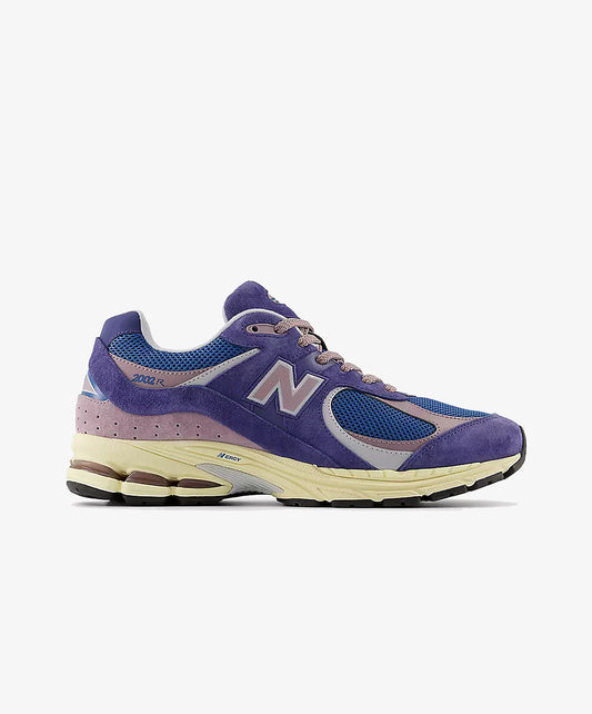 New Balance | 2002R { PURPLE/SEA STONE