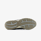 New Balance | 204L { BLACK/MAGNET