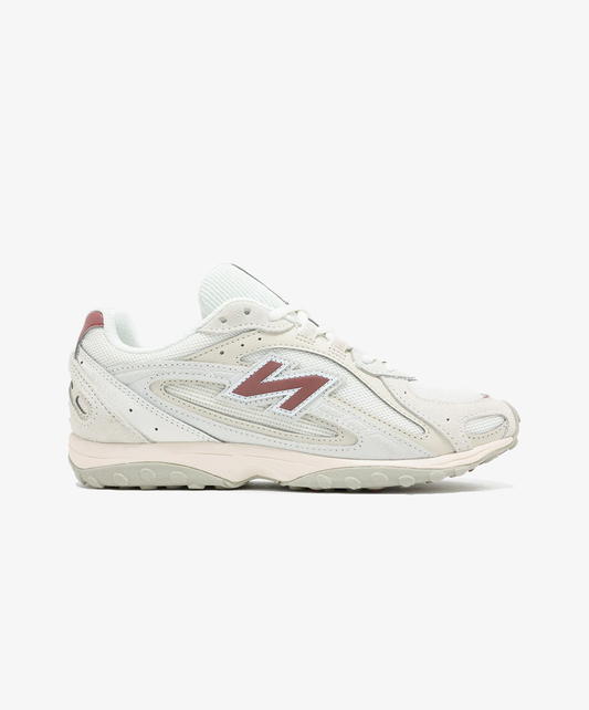 New Balance | 204L { BEIGE