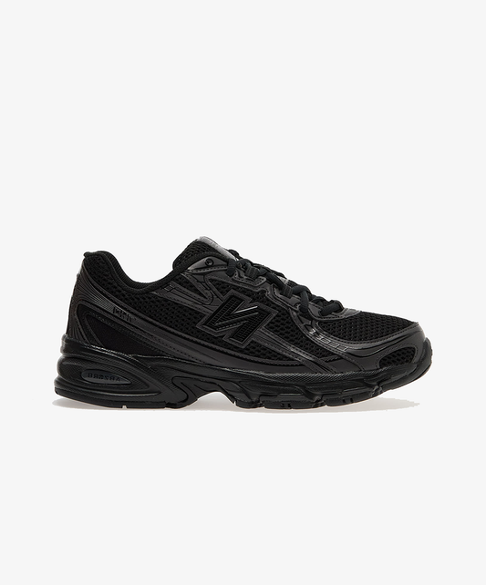 New Balance |  740 { BLACK/BLACK CEMENT