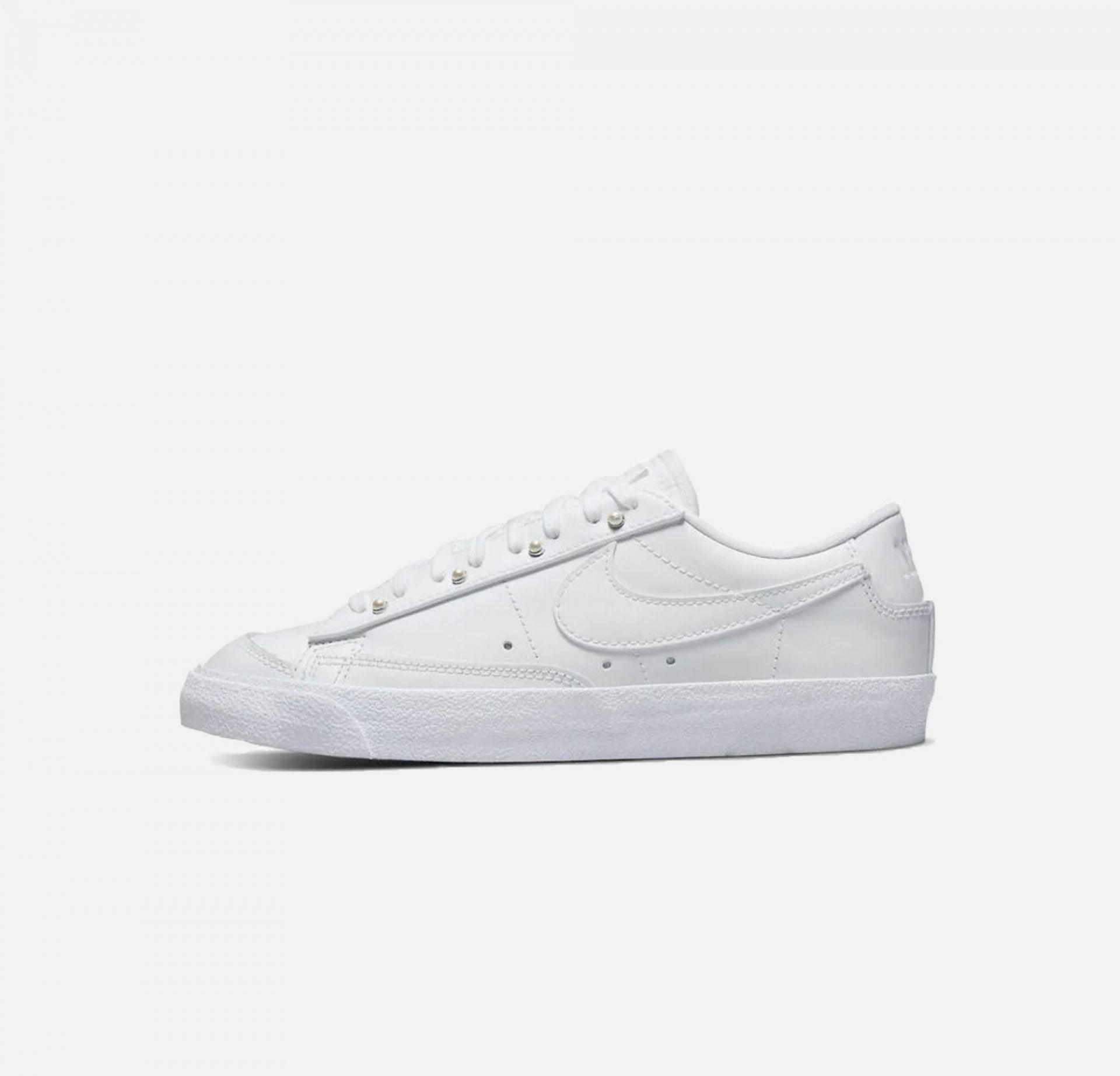Nike BLAZER LOW '77 SE WHITE