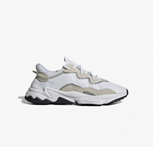 Adidas Originals | OZWEEGO  { CLOUD WHITE/ CORE BLACK