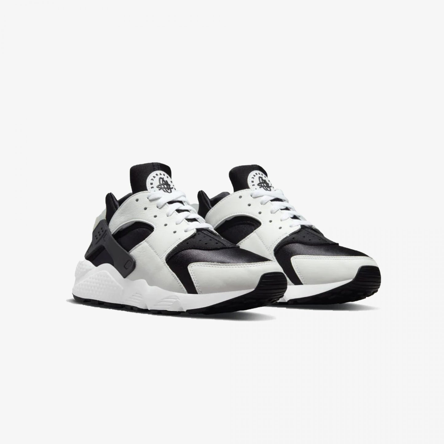 AIR HUARACHE 'BLACK/WHITE'