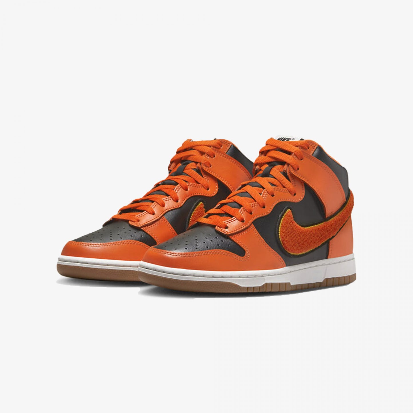 DUNK HIGH RETRO 'BLACK/SAFETY ORANGE-UNIVERSITY GOLD'