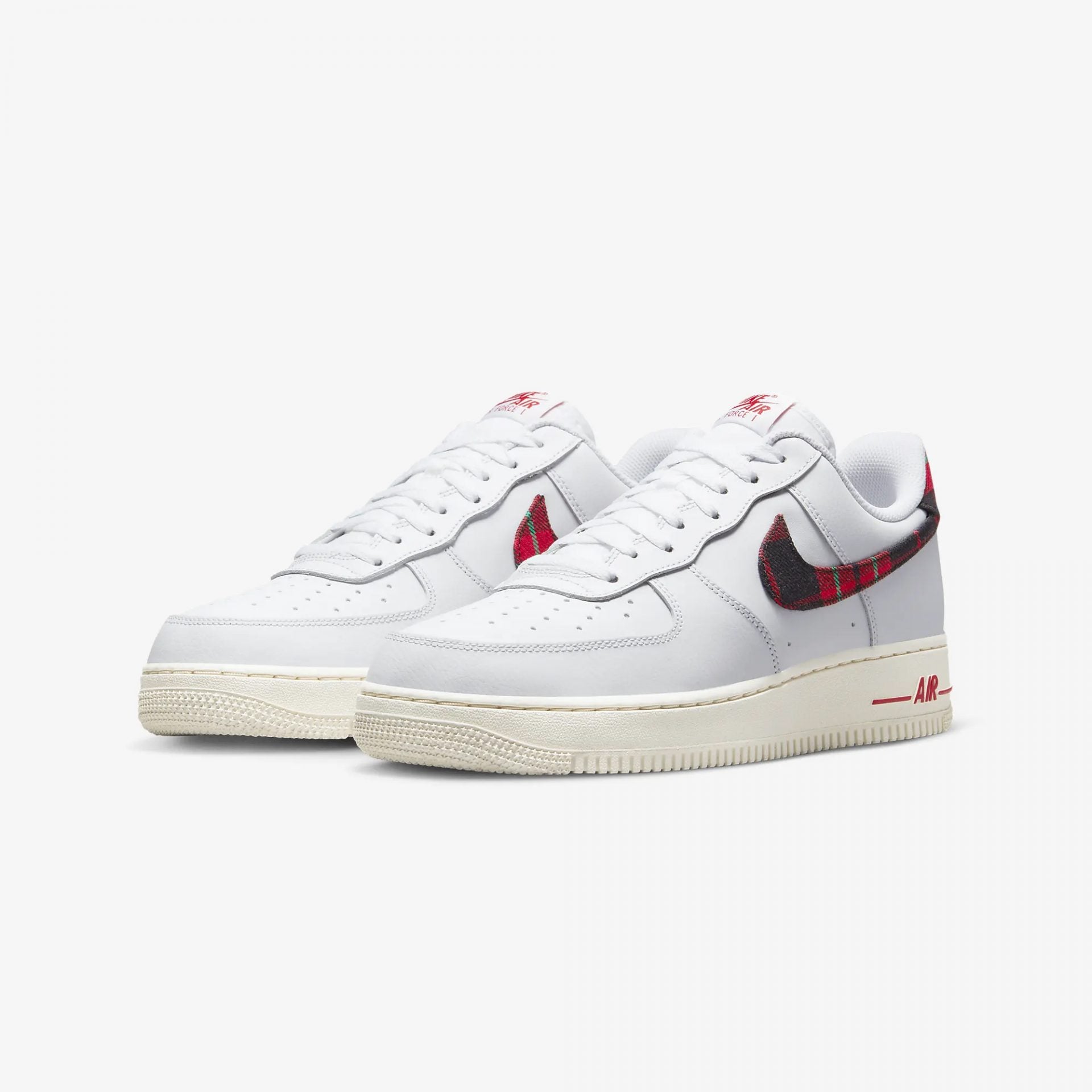 Nike Sportswear NIKE AIR FORCE 1 LV8 - Trainers - white/sail