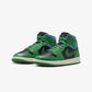 Jordan | AIR JORDAN 1 MID  { BLACK/LUCKY GREEN-AQUATONE-SAIL