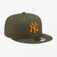 New Era | NEW YORK Yankees League Essential Khaki 9FIFTY Snapback Cap