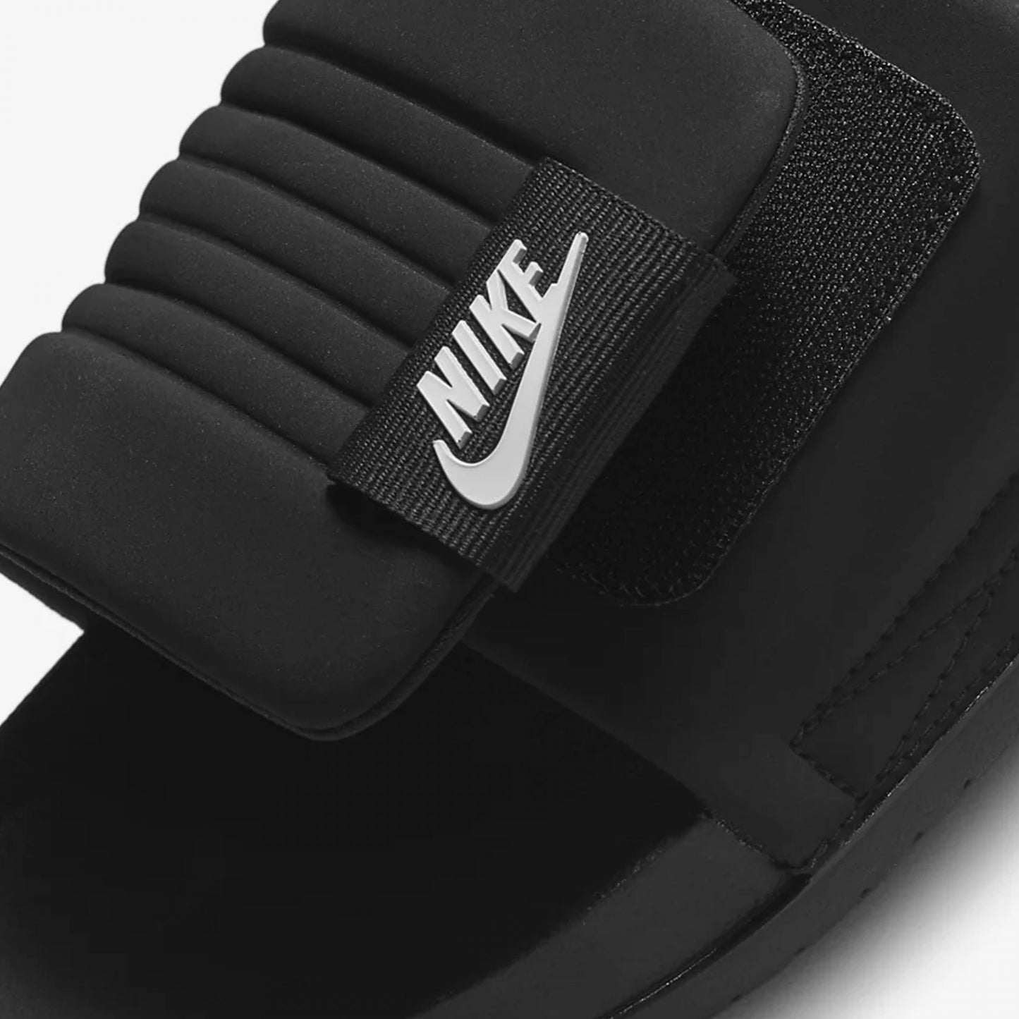 OFFCOURT ADJUST 'BLACK'