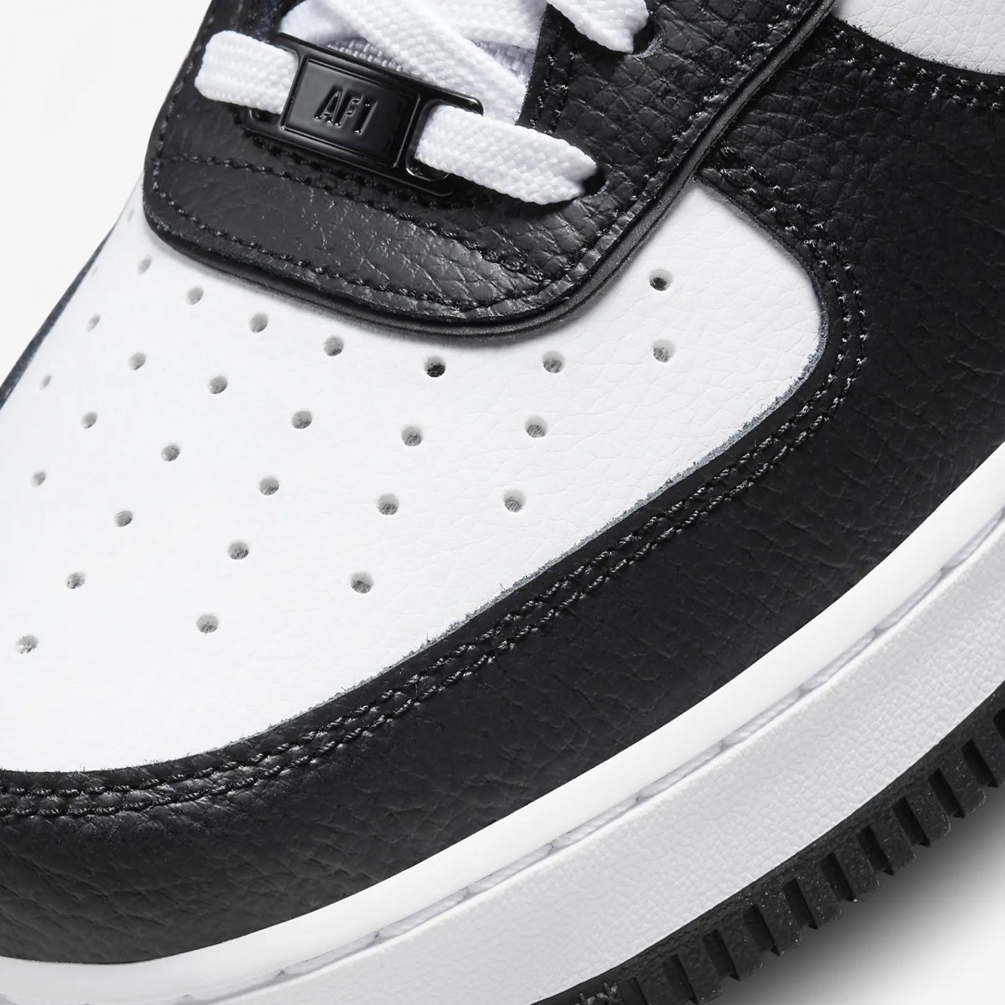 AIR FORCE 1 '07 LV8 'WHITE/BLACK'