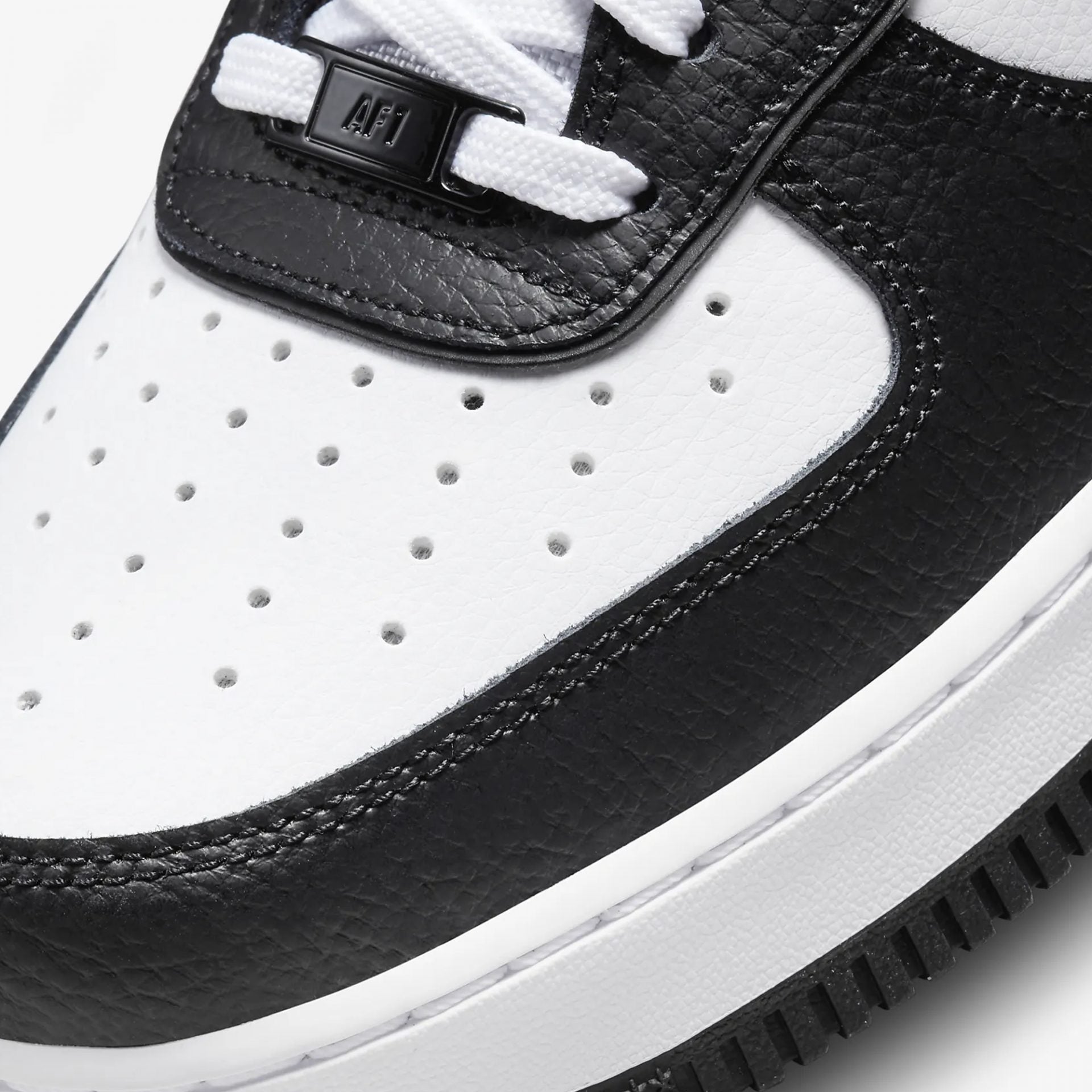 AIR FORCE 1 '07 LV8 'WHITE/BLACK' – Superkicks