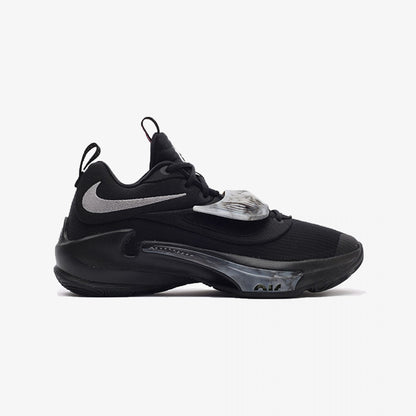 Nike | ZOOM FREAK 3 BLACK