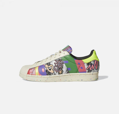 Adidas Originals | SUPERSTAR PRIDE { CREAM WHITE / CORE BLACK