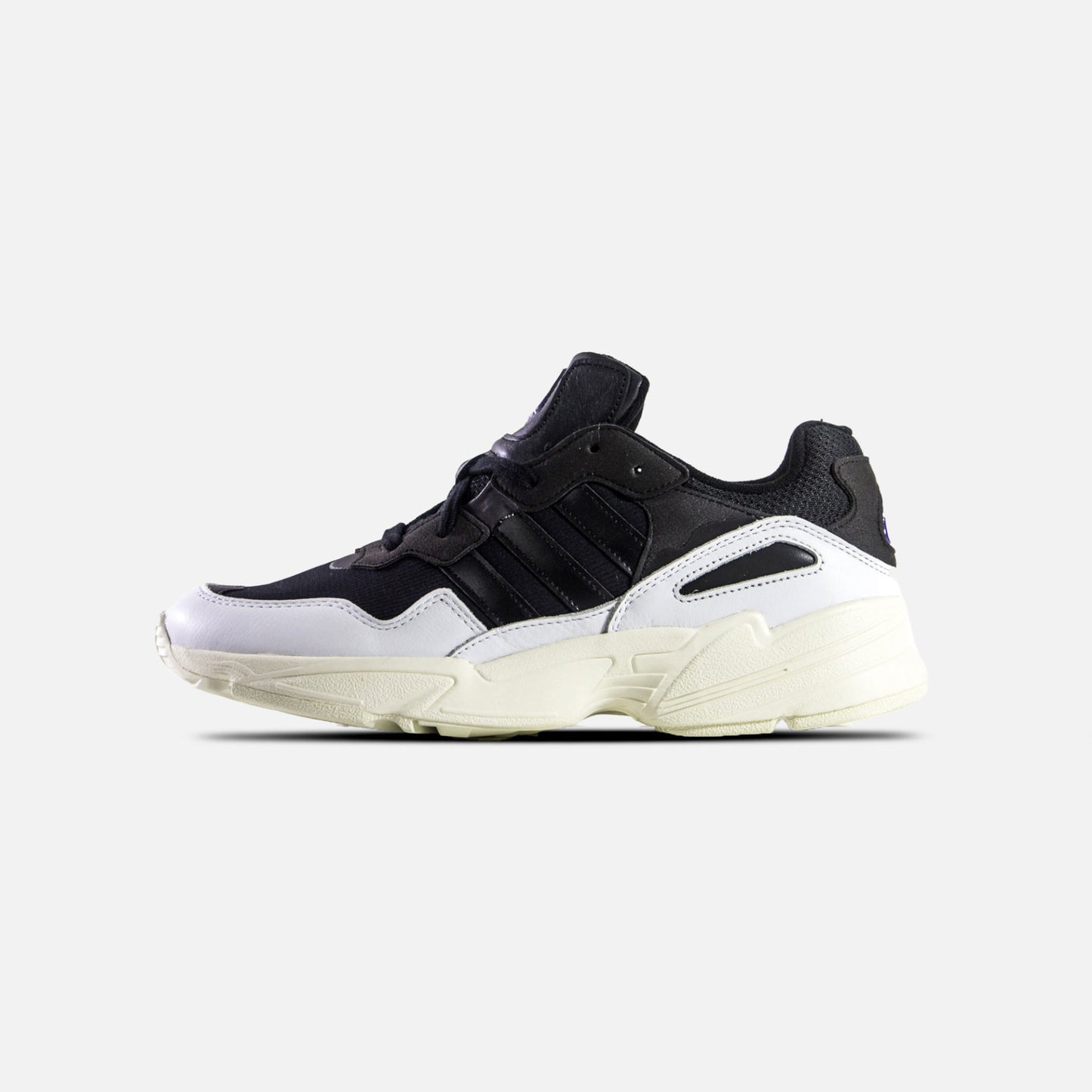 YUNG-96 BLACK/WHITE